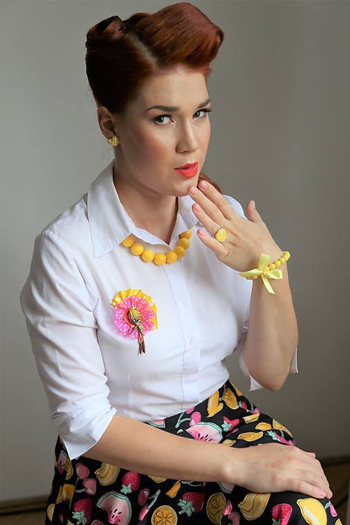 Retro parrot (brooch) — foto 1