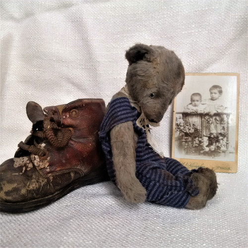 Henrik Bear — foto 1