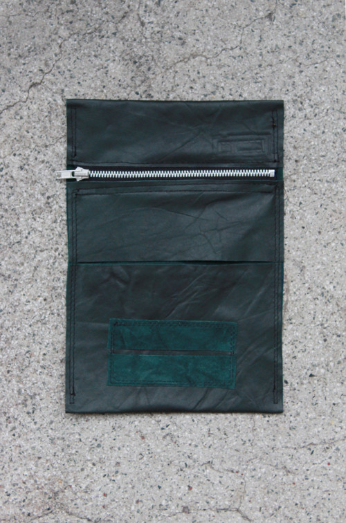 Pouzdro "LES" - upcycling — foto 1