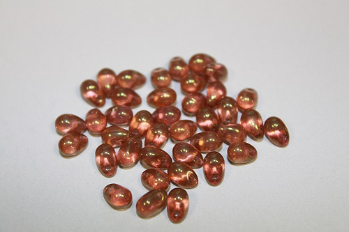 Slza - 4/6mm - krystal/červený listr - 60ks - 21kč