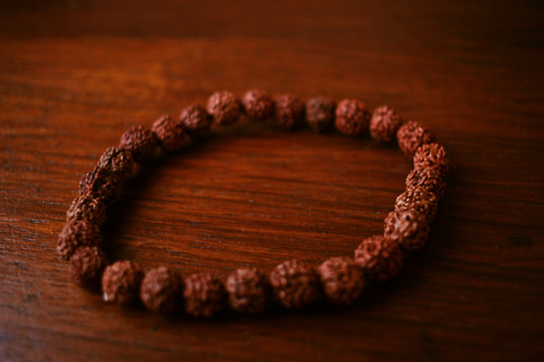 Náramek rudraksha-pro pány — foto 1