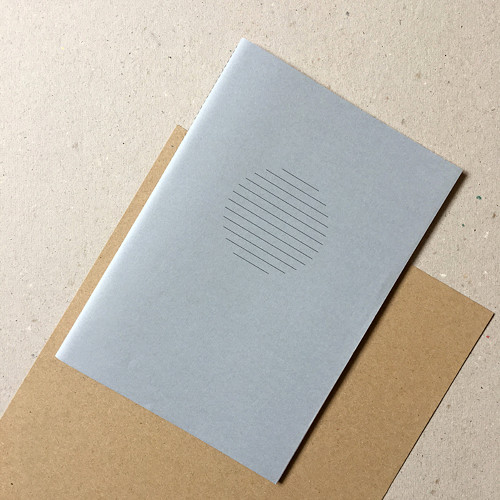 Šedý sešit A5 / geometrická grafika — foto 1