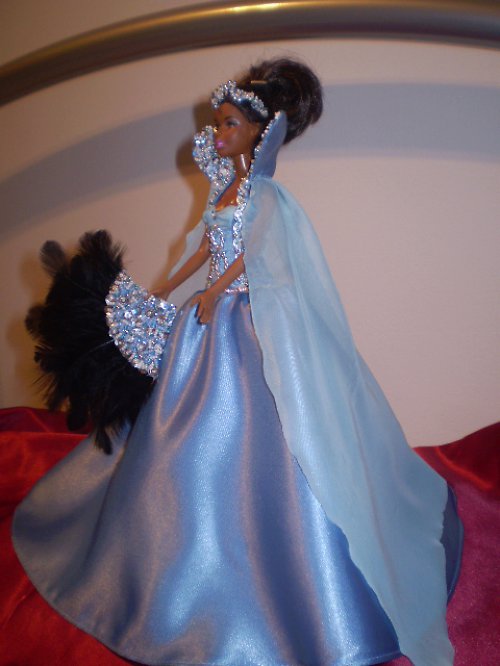 Šatičky na barbie se závojem — foto 1