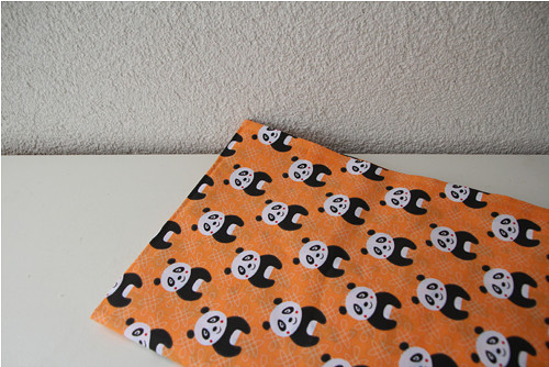 Větší nepropustná přebalovací podložka panda