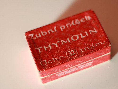 Zubní prášek Thymolin papírová krabička — foto 1