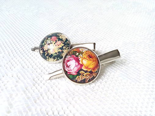 Vintage flowers hair clips