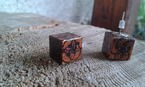 Krychlové naušnice do ucha — foto 1