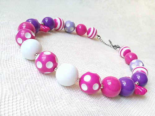 Bubblegum necklace (fuchsia/violet/white)