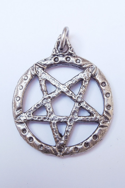 Přívěsek Pentagram v kruhu - stříbro s patinou