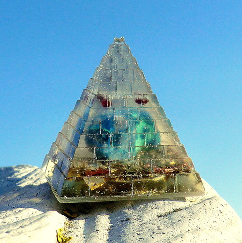 Pyramida *Dumortierit pomáhá k obratu * — foto 1