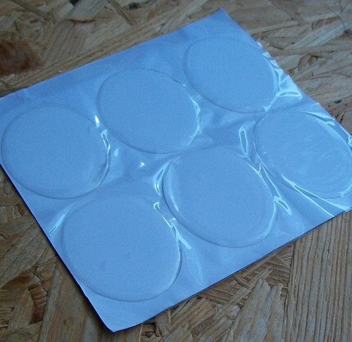 PLASTOVÁ SAMOLEPÍCÍ ČOČKA 50x40 mm