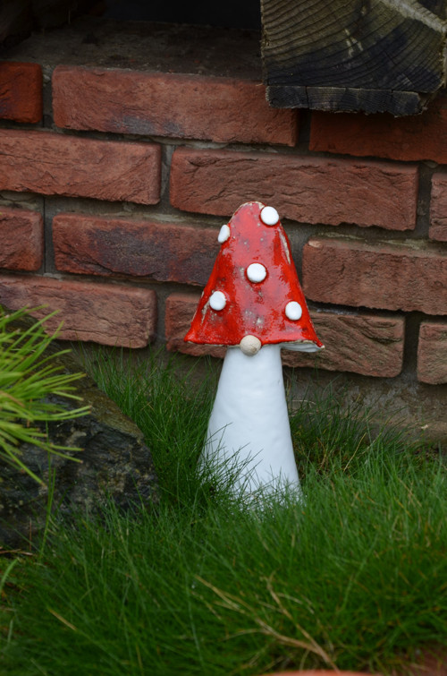 Muchomůrkový skřítek — foto 1