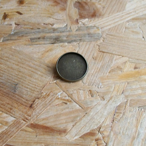 BROŽOVÉ BRONZOVÉ LŮŽKO 20 mm