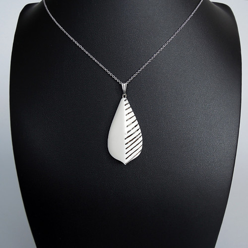 White leaf — foto 1