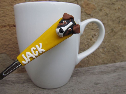 Lžička s jack russel teriérem