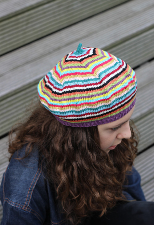 Pletený baret pestrobarevný č. 452, sleva 30%