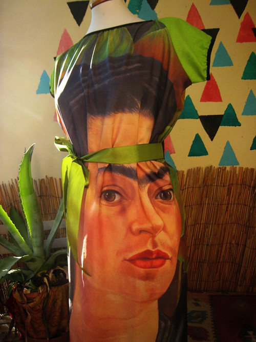 Frida s opicemi — foto 1