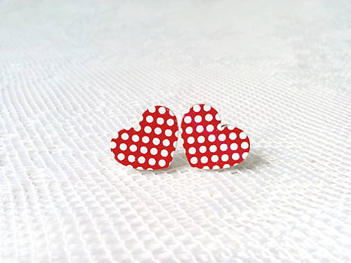 Dotted hearts (red/white polka dots)