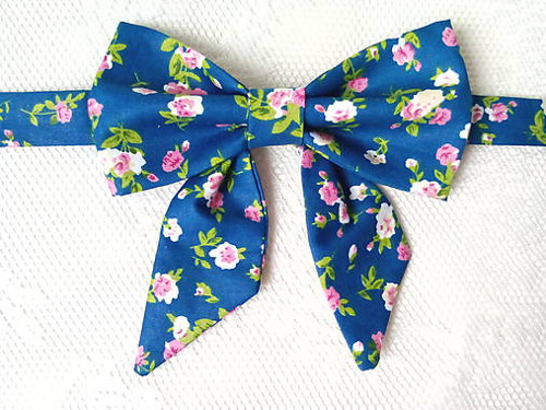 Romantic vintage bow tie (woman bow tie)