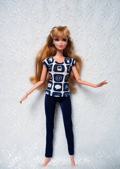 Modrý komplet pro Barbie — foto 1
