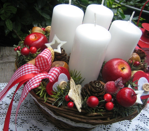 Adventní košíček v klasických barvách — foto 1