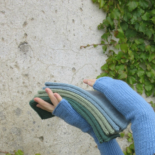 Světlemodré ...návleky — foto 1