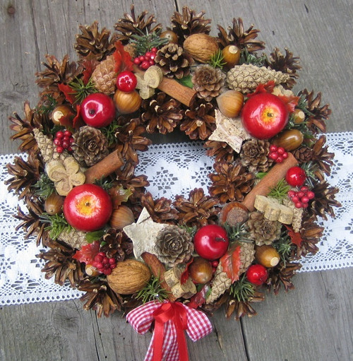 Adventní věneček s jablíčky 2 — foto 1