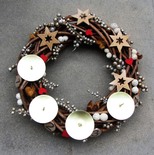 Zlatavý adventní svícen — foto 1