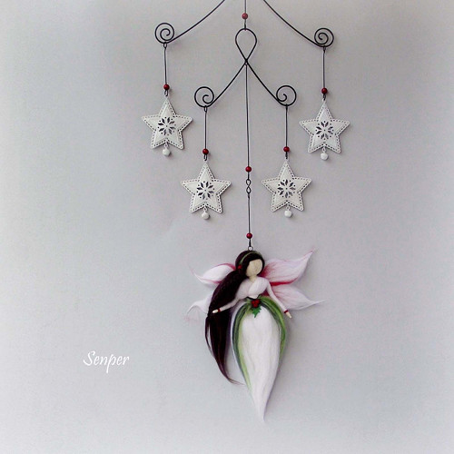 Vánoční závěs s Cesmínkou — foto 1