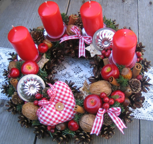Adventní věneček v červené - na přání — foto 1