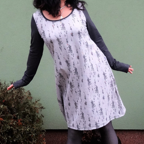 Šaty (L-XL) — foto 1