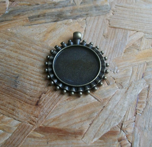 Přívěsek - Rámeček Zdobený Kruh 3 - Bronz — foto 1