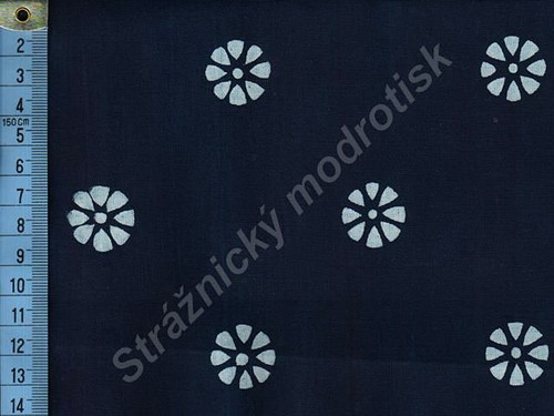 Metráž šíře 132 cm, vzor 36