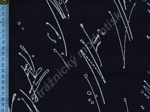 Metráž šíře 132 cm, vzor 62
