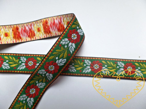 Zelená krojová stuha - vzorovka - š 2,5 cm