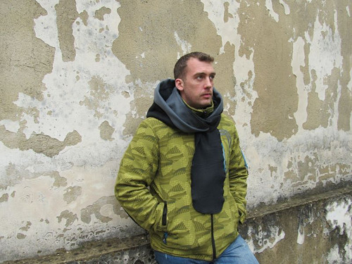 IHNED: Šála s kapucí s velkým lemem-PÁNSKÁ