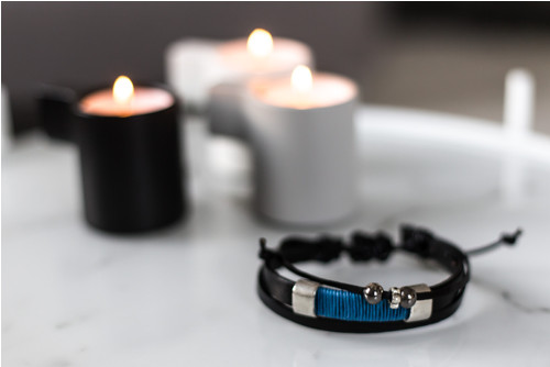 Černý náramek "LEATHER BRACELET" s bavlnou — foto 1