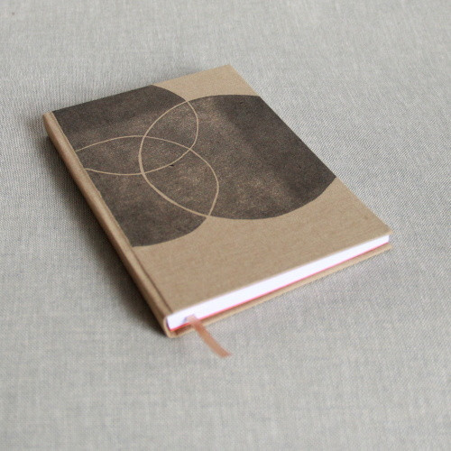 Diář 2019 no.372 - circulos V. — foto 1