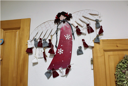 Dřevěný adventní ANDĚL