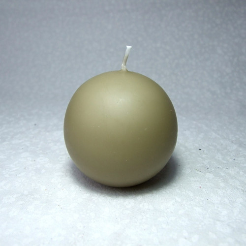 Svíčka kulatá v přírodní barvě 5,6 cm