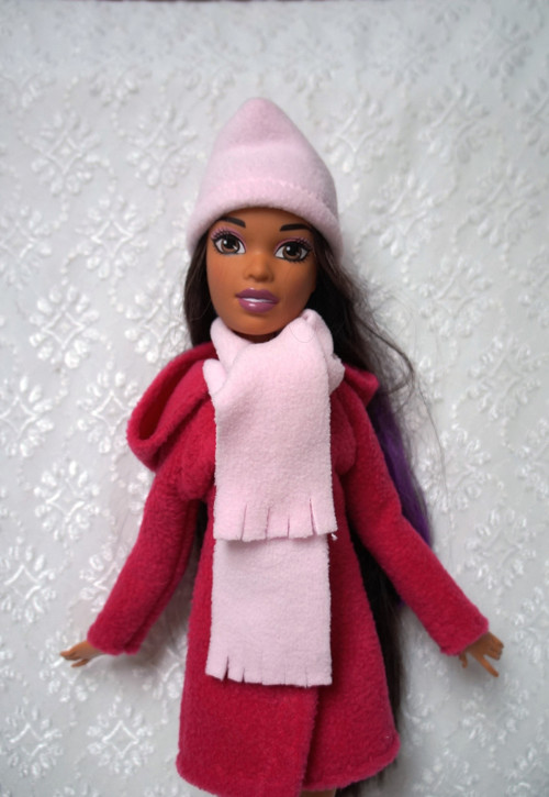 Čepice+ šála - vysoká Barbie 43 cm — foto 1