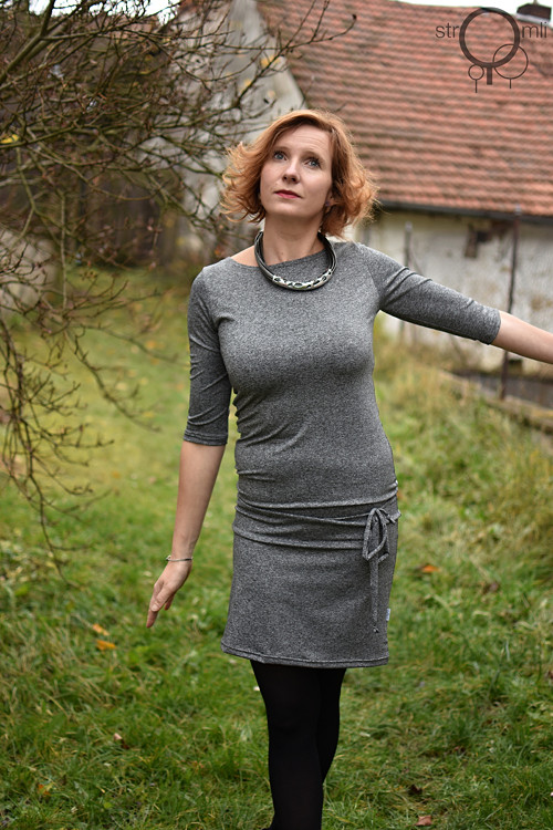 Šaty šik žíhané, vel. XS — foto 1