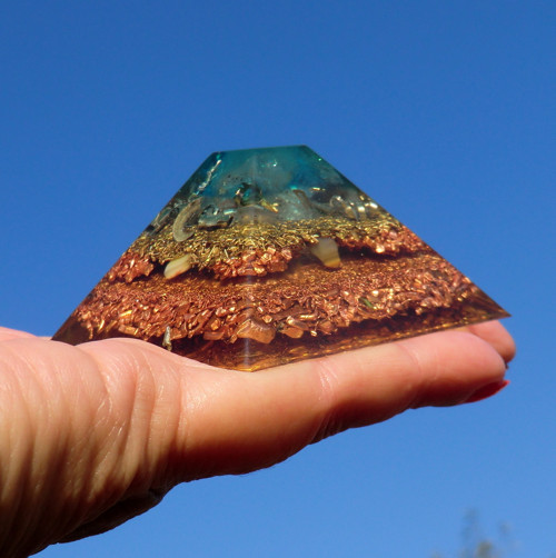 Orgonit * Mayská Pyramida 3 - Komunikace — foto 1