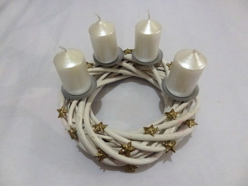 Proutěný adventní věneček