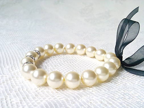 Cream princess bracelet (Swarovski pearls)