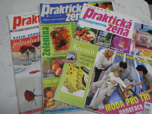 3 ks časopisů Praktická žena — foto 1