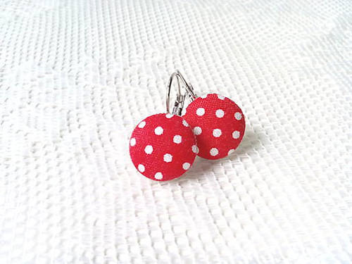 Dots earrings (red/white dots)