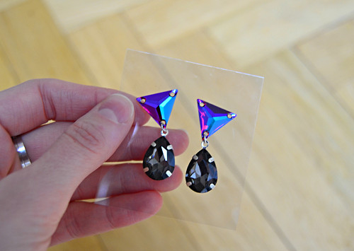 Náušnice PURPLE GREY DROP — foto 1