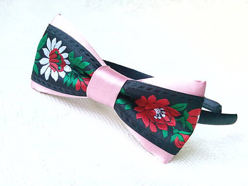 Slovak folklore headband (pink/black)