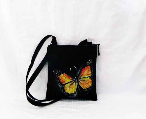 Malá crossbody -motýl — foto 1